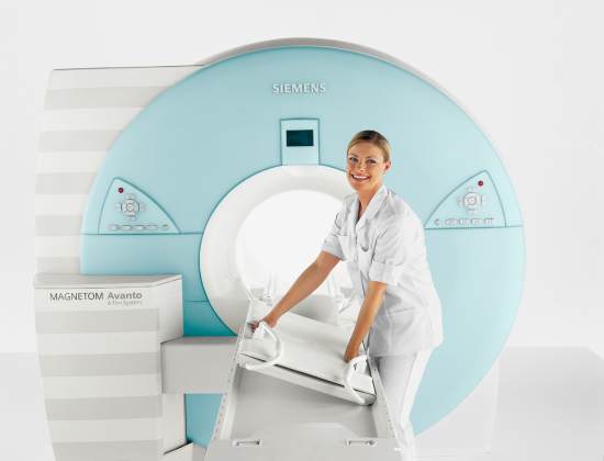Магнитно-резонансный томограф Сименс