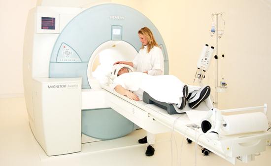 Магнитно-резонансная томография с введением контрастного вещества
