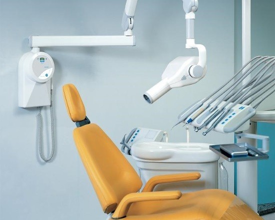 Стоматологический кабинет, оснащенный рентген-аппаратом